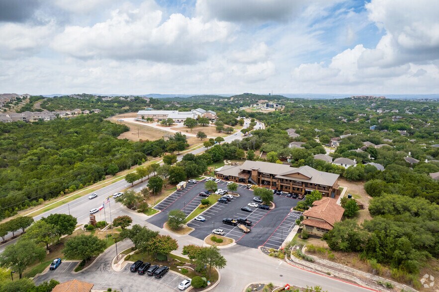 More Photos Of 4300 N Quinlan Park Rd, Austin Unknown For Lease