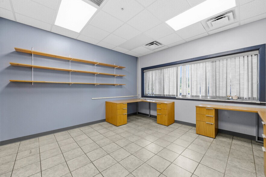 More Photos Of 294 Gambee Rd, Geneva Warehouse For Sale