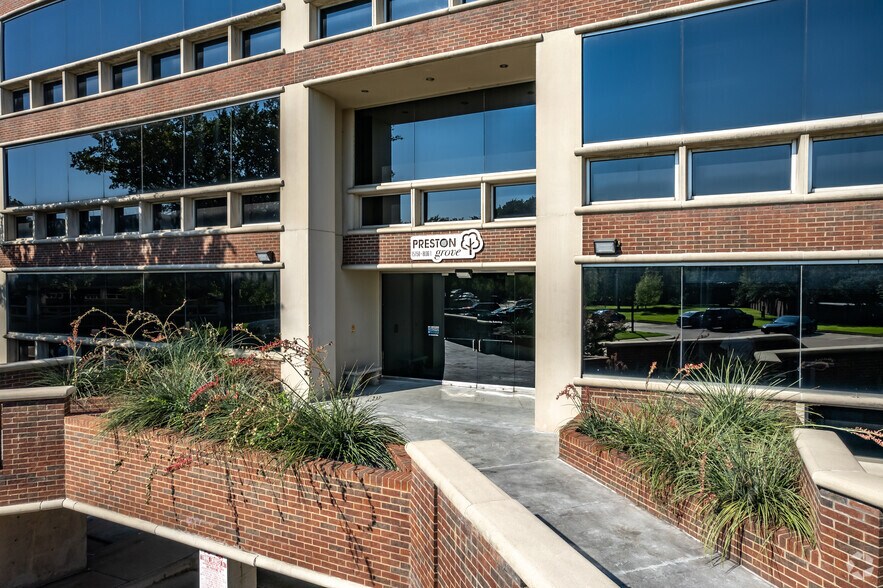 More Photos Of 15150 Preston Rd, Dallas Coworking Space