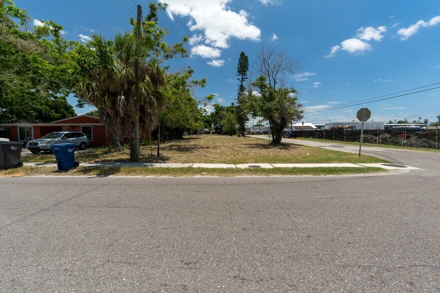 More Photos Of 1206 27th Ave W, Bradenton Land For Sale