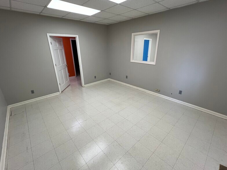 More Photos Of 353 Harwood St, Albemarle Light Distribution For Sale
