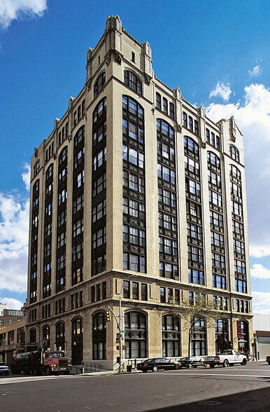 More Photos Of 210 Eleventh Ave, New York Office For Lease