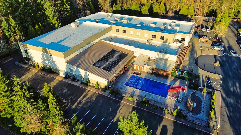 More Photos Of 37095 Us-26 Hwy, Sandy Health Club For Sale
