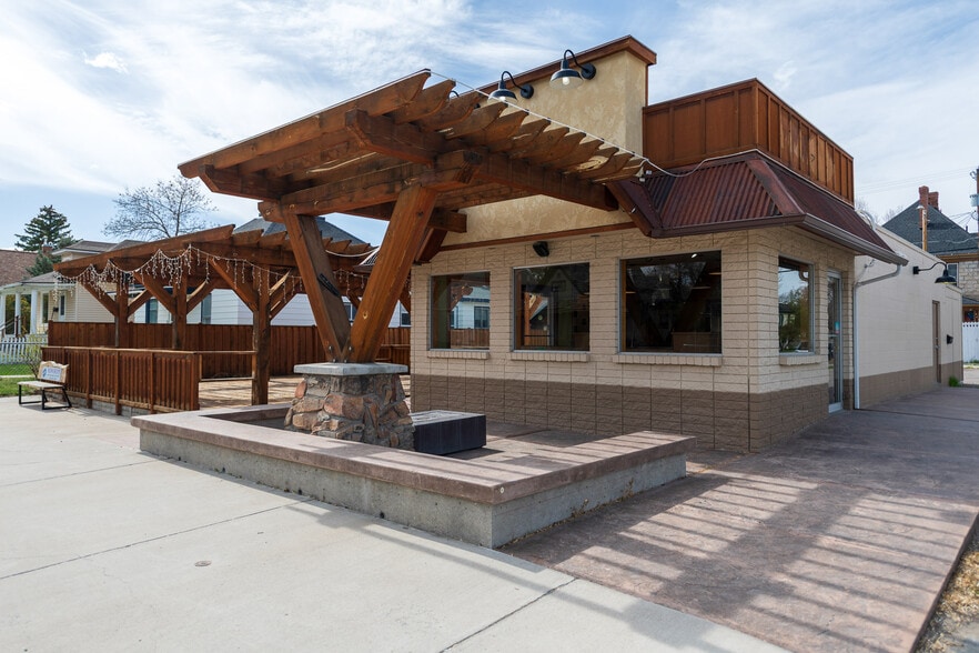 Primary Photo Of 613 S Atlantic St, Dillon Freestanding For Sale