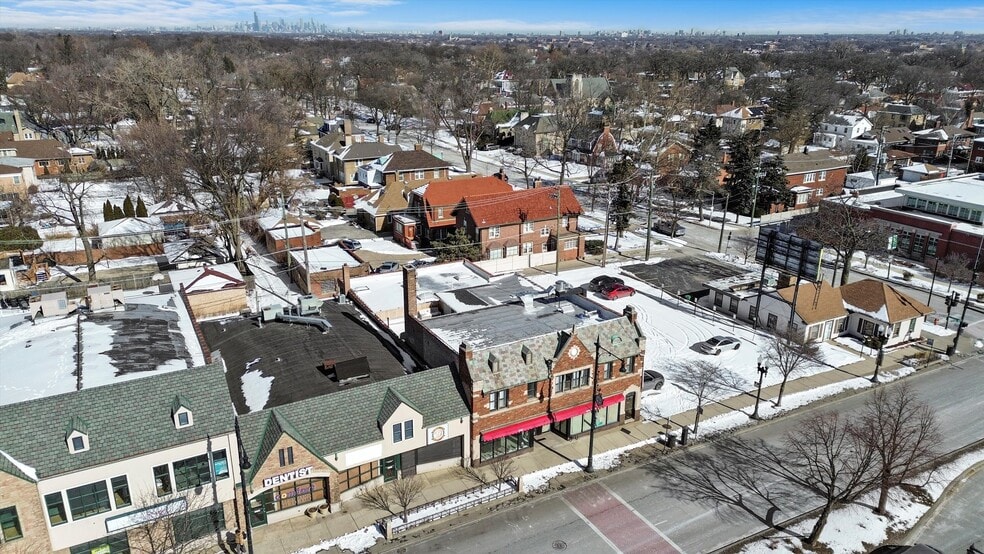 More Photos Of 2022-2026 W 95th St, Chicago Office Residential For Lease