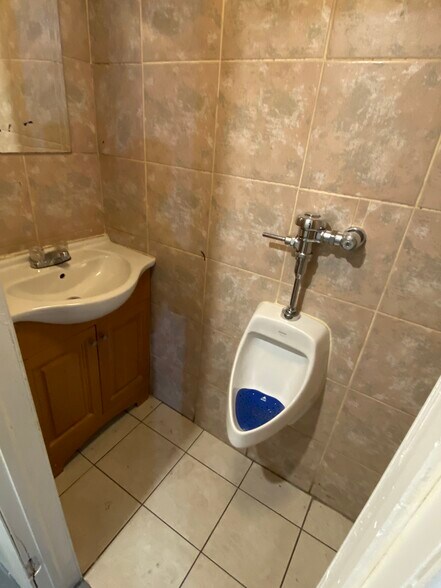 More Photos Of 80-90 Harrison Ave, Jersey City Flex For Lease