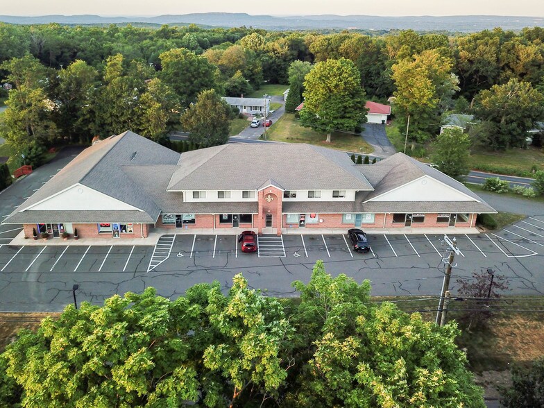 Primary Photo Of 60 Waterbury Rd, Prospect Office For Lease