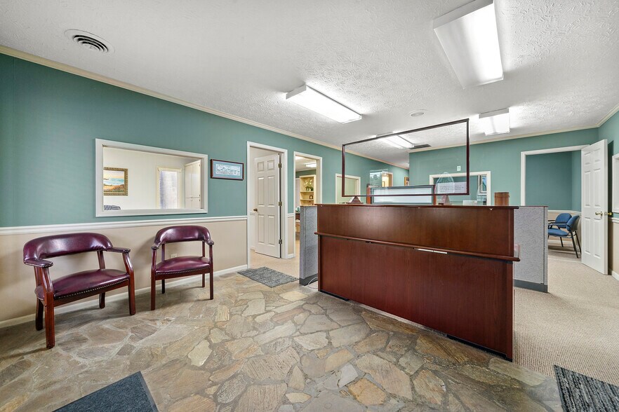More Photos Of 125-145 E Georgia Ave, Fayetteville Freestanding For Sale