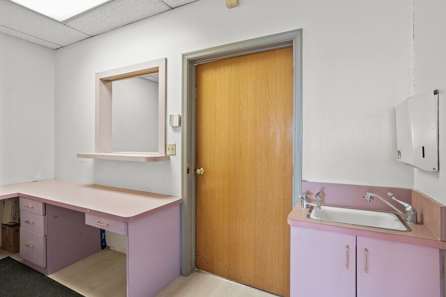 More Photos Of 373 9th St, Oakland Medical For Sale