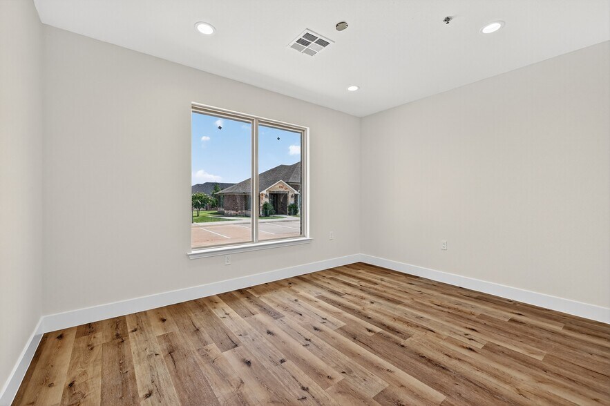 More Photos Of 7950 Preston Rd, Frisco Medical For Lease