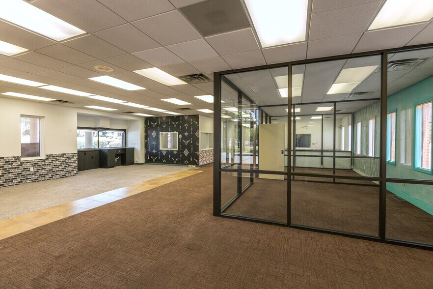 More Photos Of 125 S Battleground Ave, Kings Mountain Bank For Sale