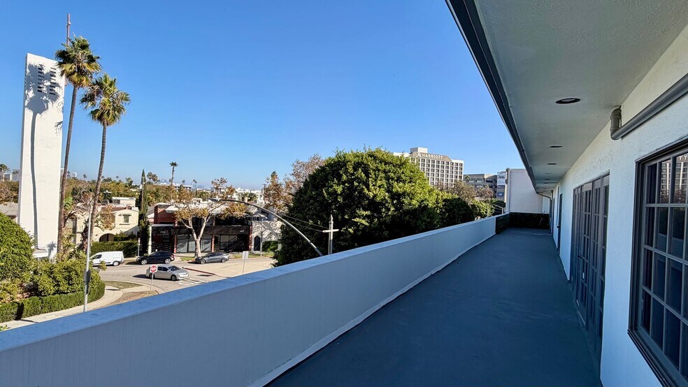 More Photos Of 449 S Beverly, Beverly Hills Office For Lease