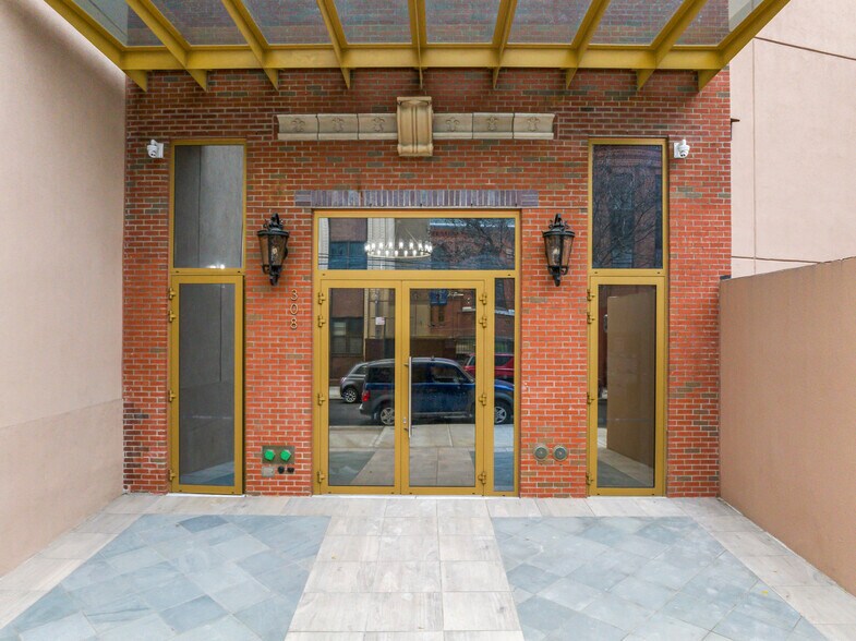 More Photos Of 14 Olive St, Brooklyn Hotel For Lease