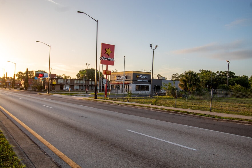 More Photos Of 504 W Vine St, Kissimmee Restaurant For Sale