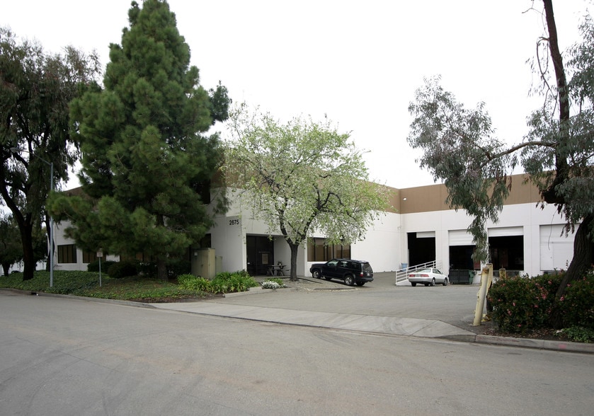 More Photos Of 2671-2675 McCone Ave, Hayward Warehouse For Lease