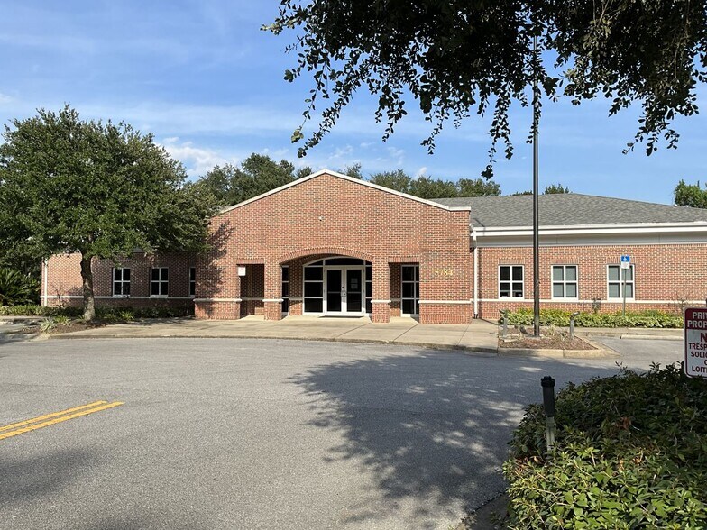 Primary Photo Of 5784 Chumuckla Hwy, Pace Freestanding For Lease