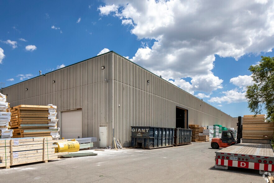 More Photos Of 70 Disco Rd, Toronto Flex For Lease