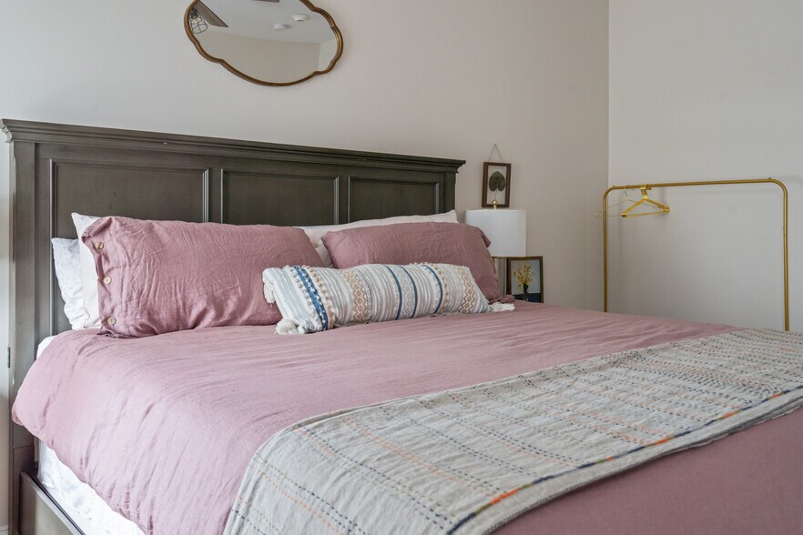 More Photos Of 202 E 4th Ave, Rome Apartments For Sale