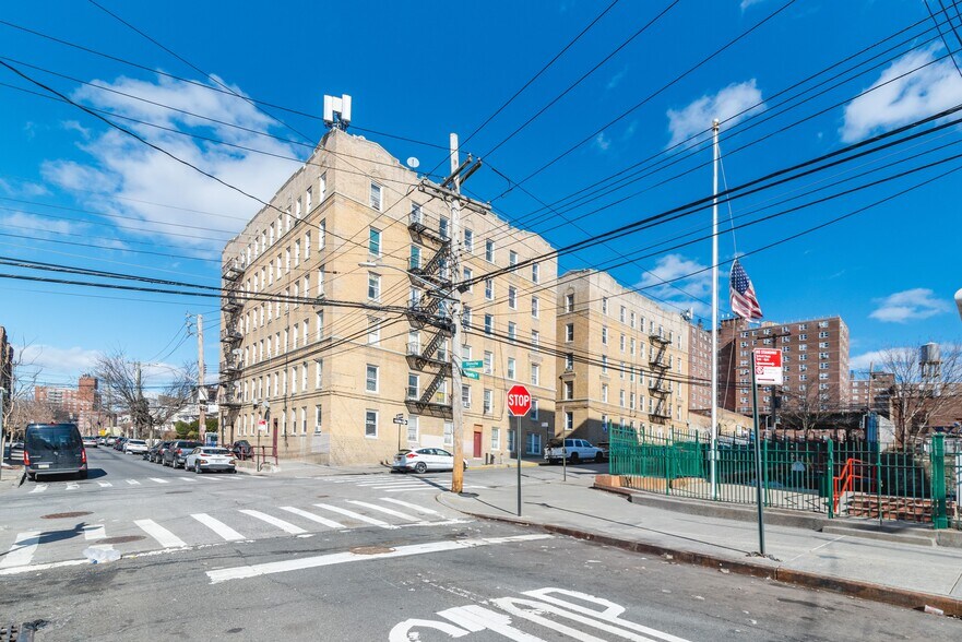 More Photos Of 679 Magenta St, Bronx Apartments For Sale
