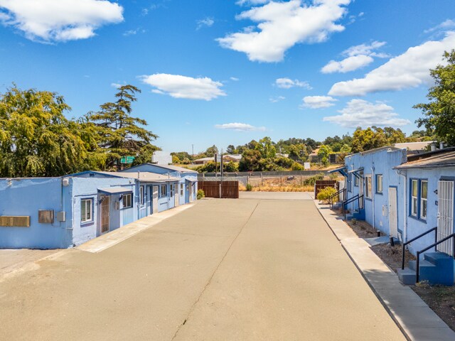 More Photos Of 121 Lincoln Rd W, Vallejo Apartments For Sale