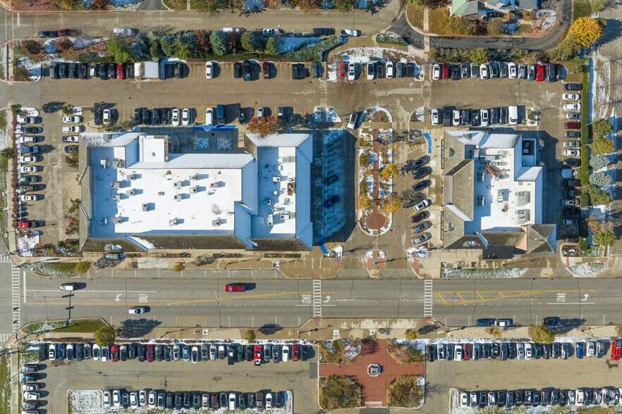 More Photos Of 2300 Lehigh Ave, Glenview Storefront Retail Office For Lease