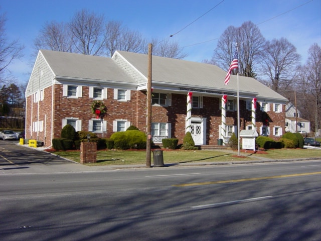 More Photos Of 6 Pompton Ave, Cedar Grove Medical For Lease