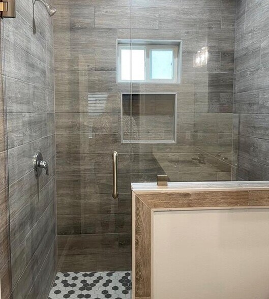 More Photos Of 105 Lauryn Dr, San Juan Multifamily For Sale