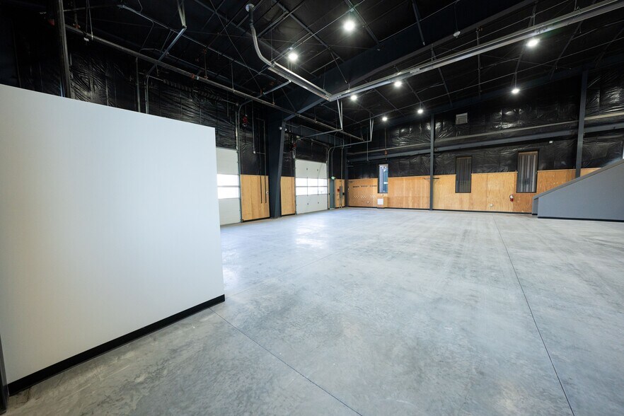 More Photos Of 240 Eastland Dr, Twin Falls Flex For Lease