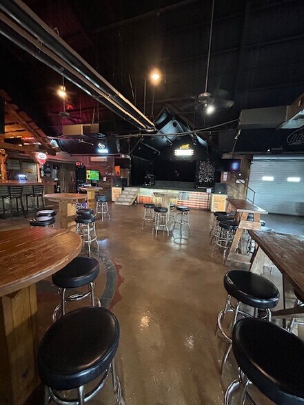 More Photos Of 1193 Loop 337, New Braunfels Convenience Store For Sale