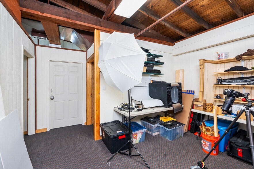 More Photos Of 50 Middlebrook Ave, Staunton Storefront For Sale