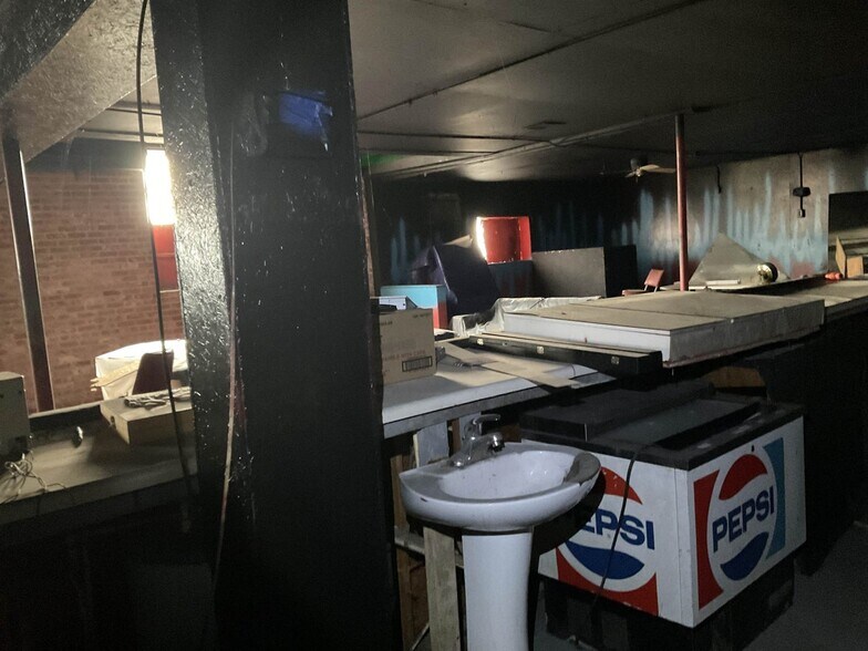 More Photos Of 449 E College St, Jackson General Retail For Sale