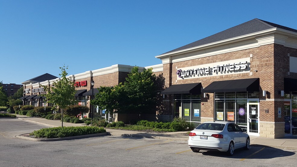 More Photos Of 1837 W Irving Park Rd, Schaumburg Storefront For Sale