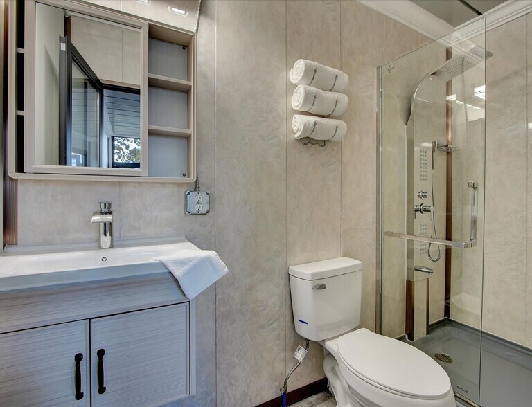 More Photos Of 124 Water Fall Ct, Hot Springs Apartments For Sale