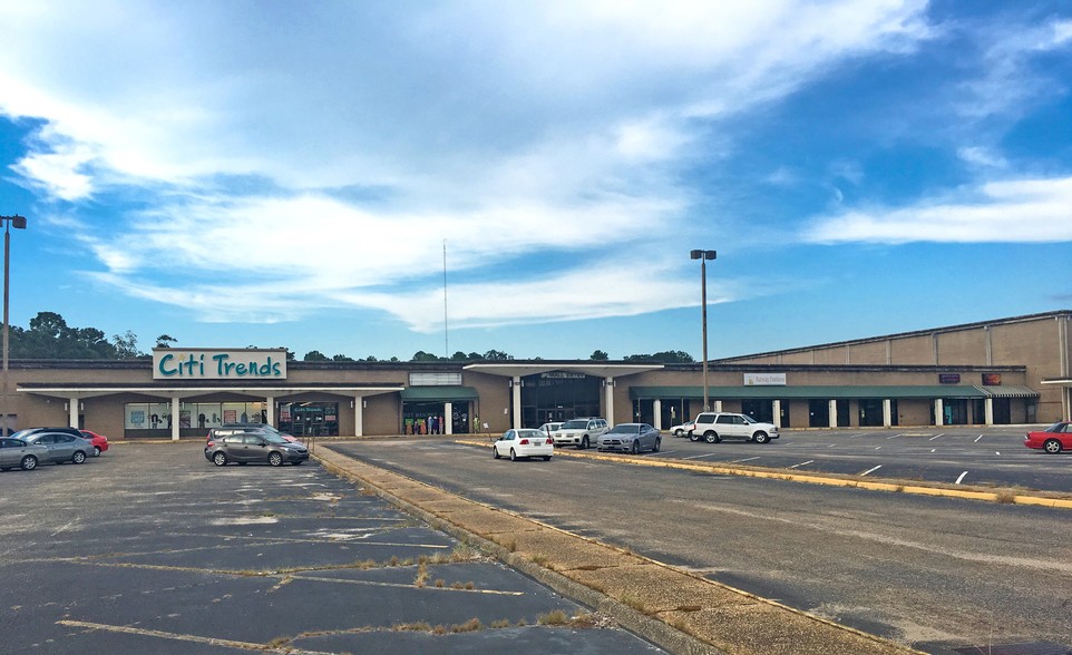 Primary Photo Of 1000 W Main St, Dothan Storefront Retail Office For Sale