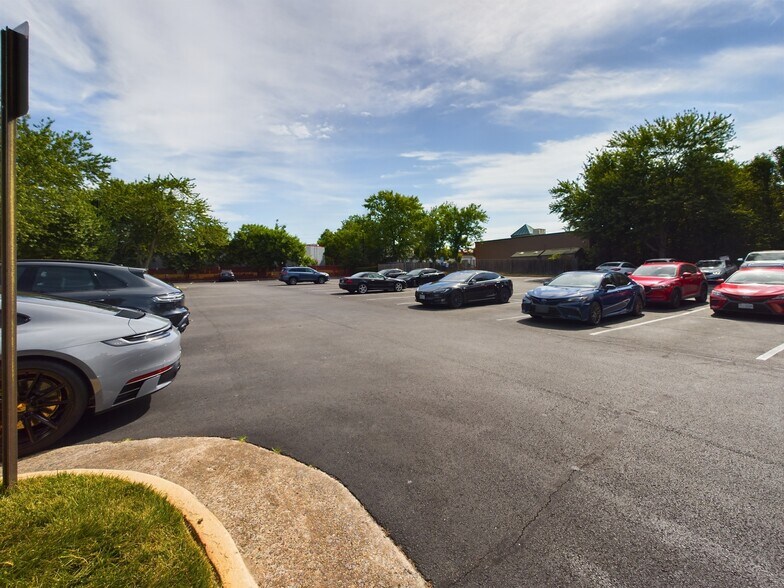 More Photos Of 14012-14018 Sullyfield Cir, Chantilly Medical For Lease