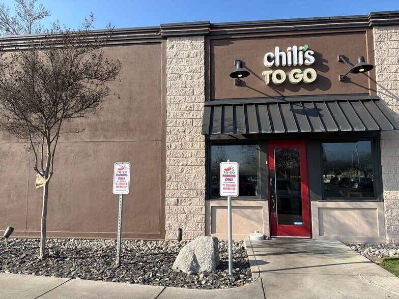 More Photos Of 2801 Countryside Dr, Turlock Restaurant For Sale