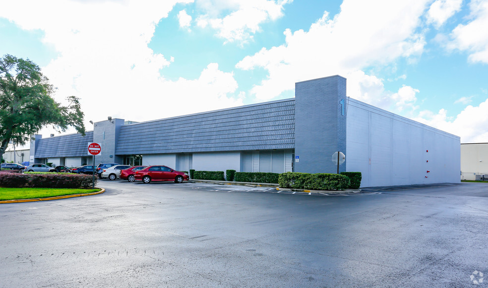 Primary Photo Of 3600-3606 Silver Star Rd, Orlando Unknown For Lease