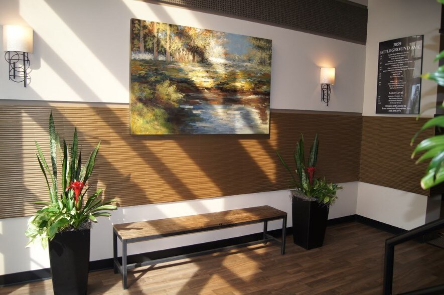 More Photos Of 3859 Battleground Ave, Greensboro Office For Sale