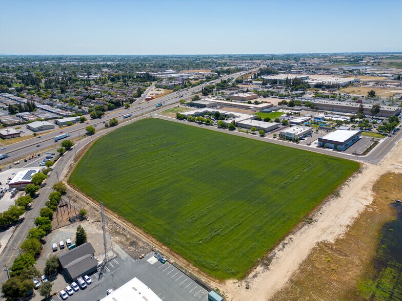 More Photos Of 531 N Walnut Rd, Turlock Land For Sale