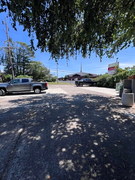 More Photos Of 4809 Trousdale Dr, Nashville Medical For Lease