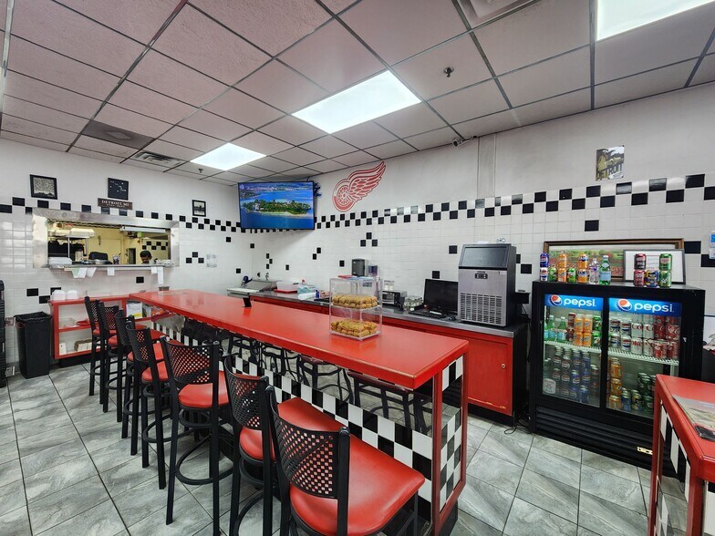 More Photos Of 1350-1500 S Lapeer Rd, Oxford Unknown For Lease