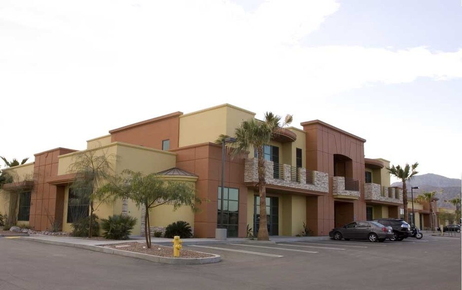 More Photos Of 79200 Corporate Center Dr, La Quinta Office For Lease