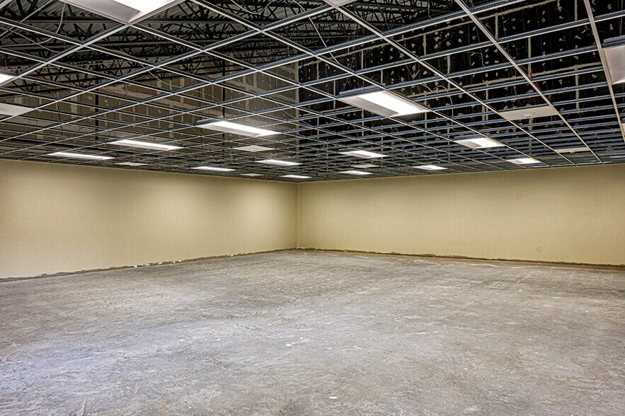 More Photos Of 2349 SW Danville Rd, Decatur Medical For Lease