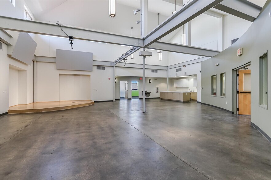 More Photos Of 7700 Cat Hollow Dr, Round Rock Medical For Sale