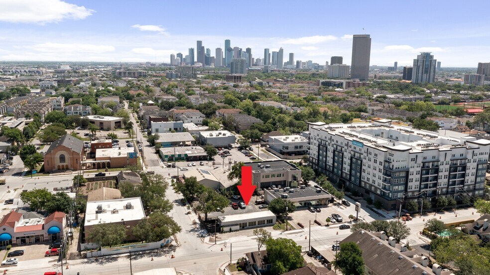 More Photos Of 722 Durham Dr, Houston Office For Sale