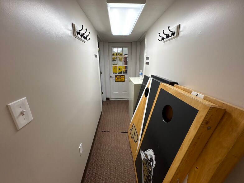 More Photos Of 707 Widewater Dr, Lafayette Industrial For Lease