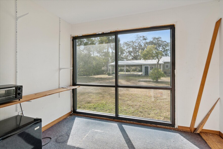 More Photos Of 13 Ne 3rd St, Chiefland Office For Sale