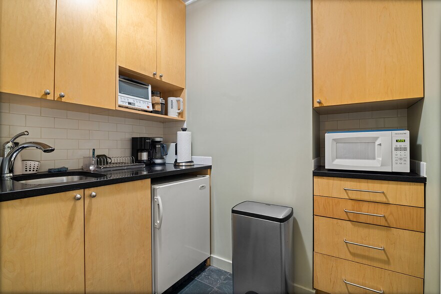 More Photos Of 325 W 86th St, New York Apartments For Sale