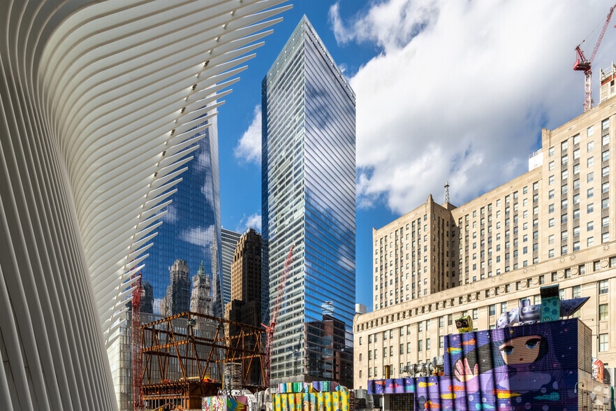 Primary Photo Of 7 World Trade Center, New York Office Residential For Lease