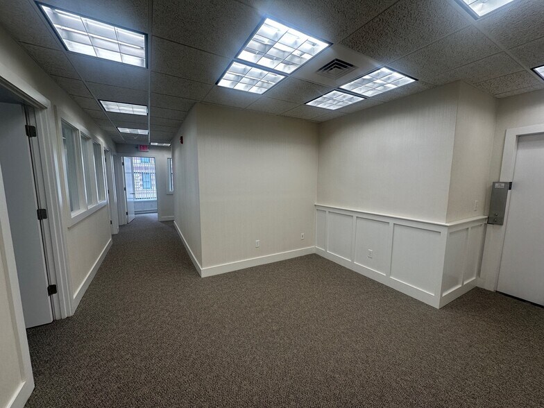 More Photos Of 111 State St, Boston Office For Lease